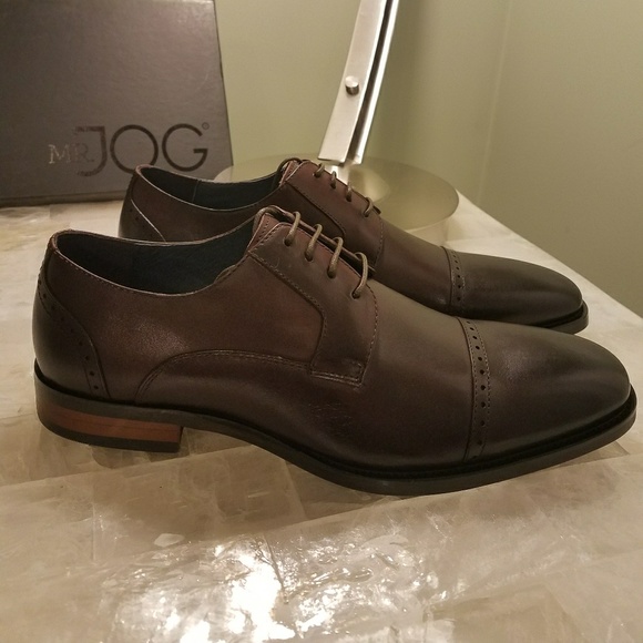 Shoes - Picture 2 of 7